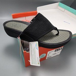 Black 8.5 Sandals Yuu Yu Dorah NWT NIB